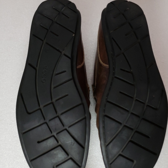 Ecco Leather Driving Macossin Loafters - Picture 8 of 8